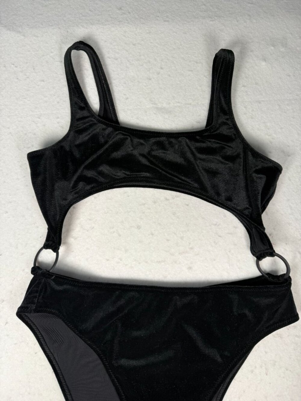 Kendall & Kylie Black Velvet Cabana Cut Out Ring One Piece Swimsuit Size Large - Picture 11 of 13
